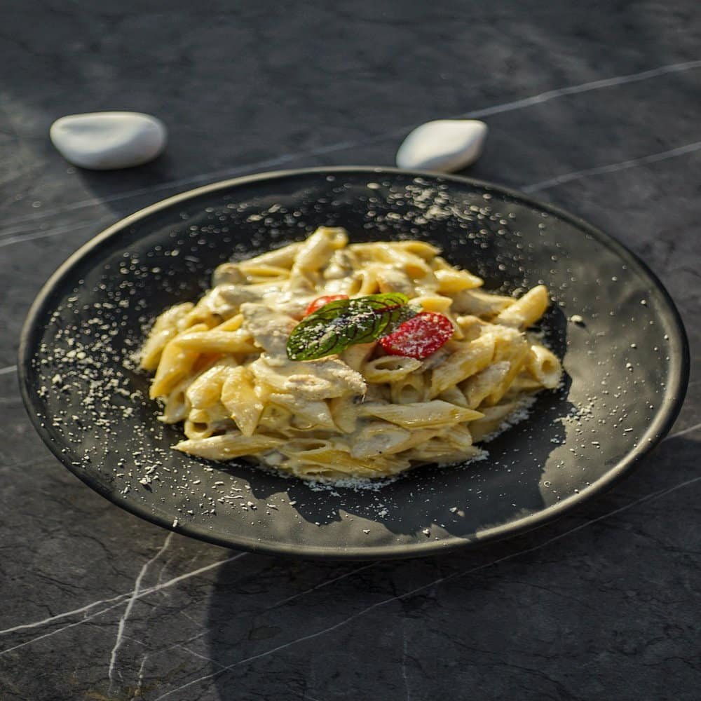 Italian pasta carbonara recipe